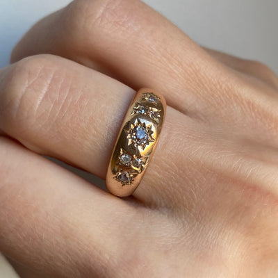 18ct Gold Seven Diamond Starburst Ring