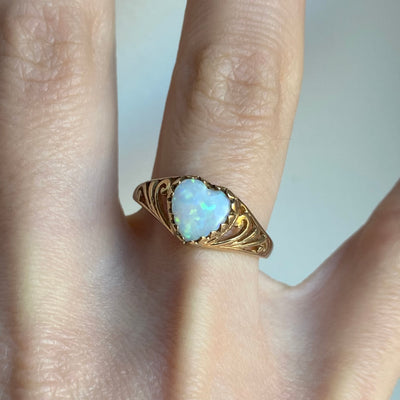 9ct Gold Opal Heart Ring