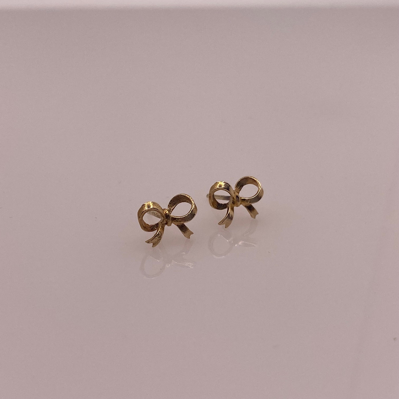 9ct Gold Bow Stud Earrings