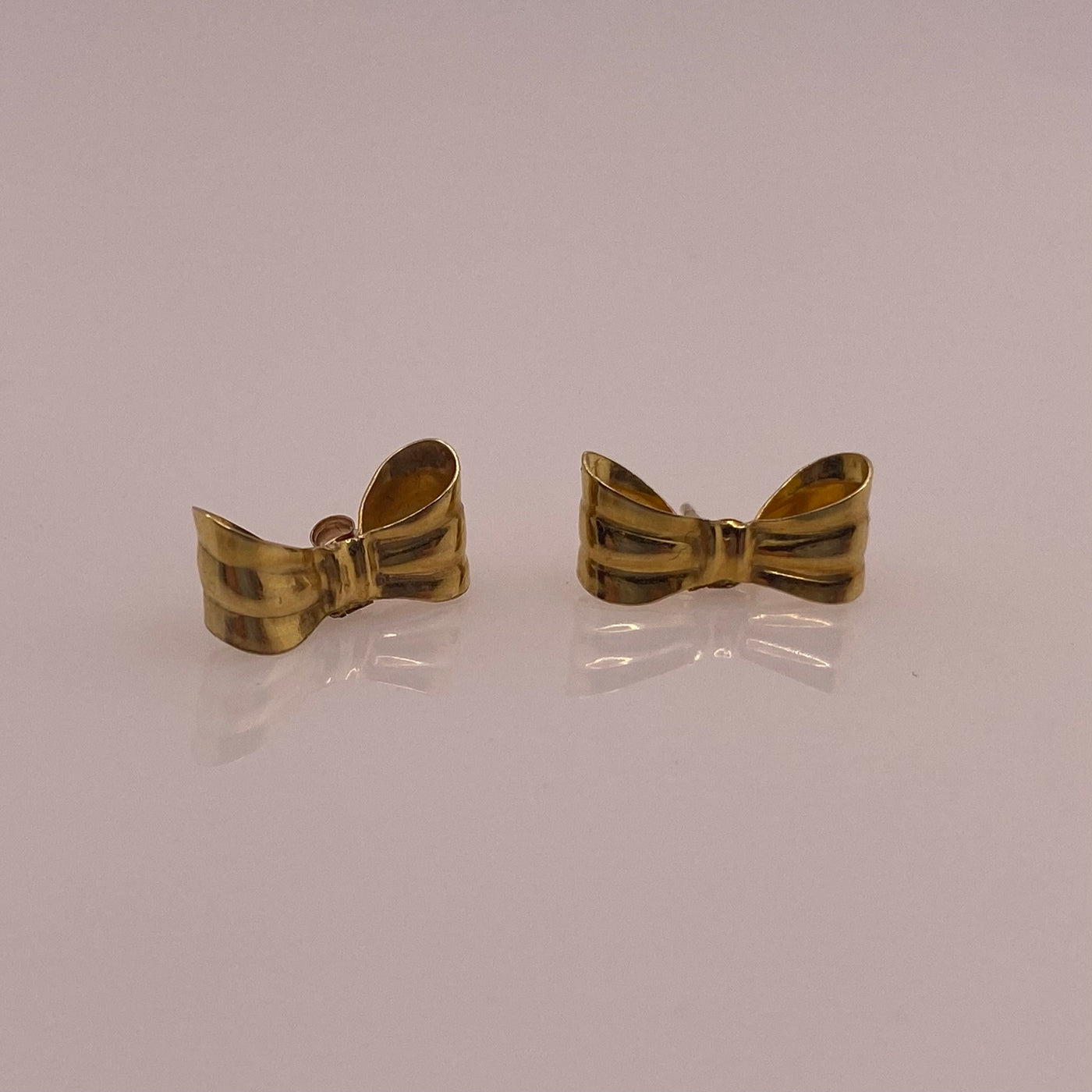 9ct Gold Bow Stud Earrings