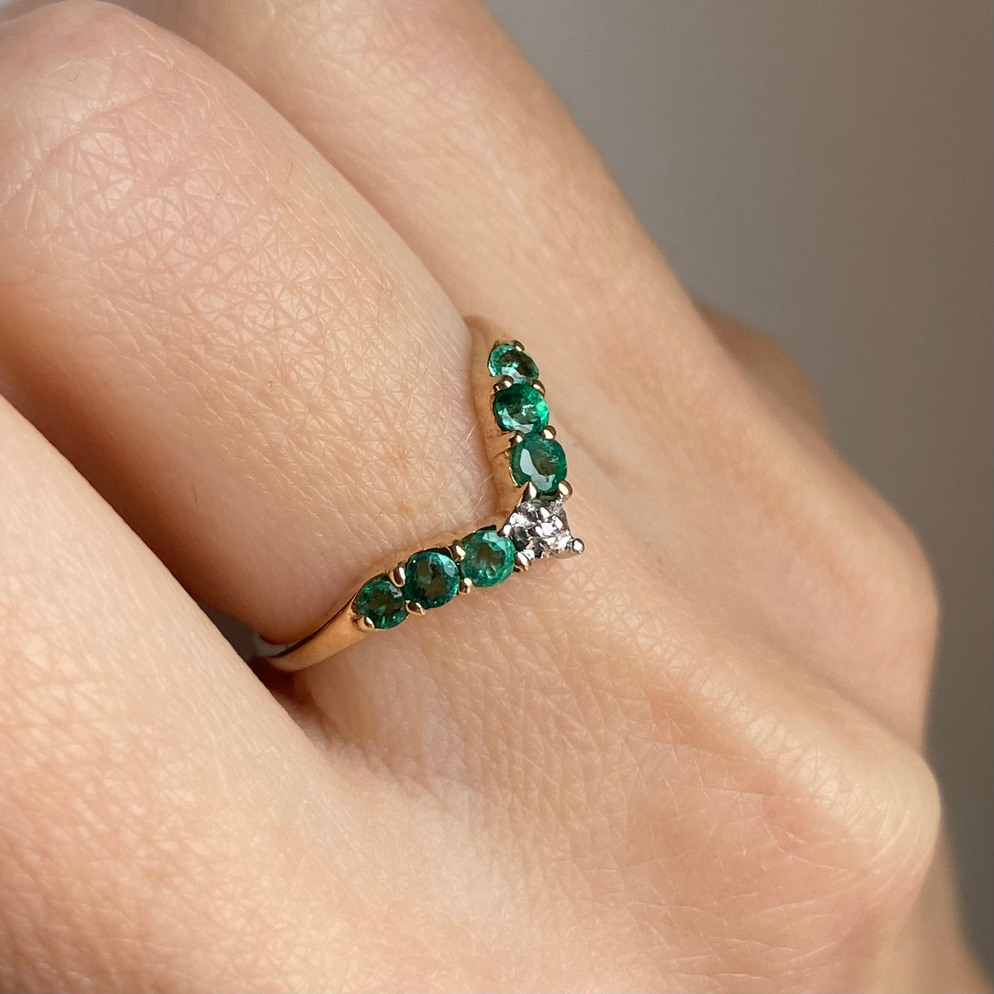 9ct Gold Emerald & Diamond Wishbone Ring