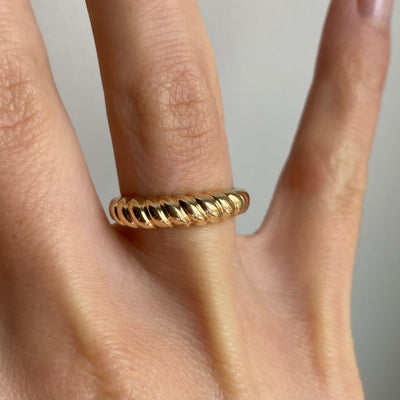 14ct Gold Twist Band Ring