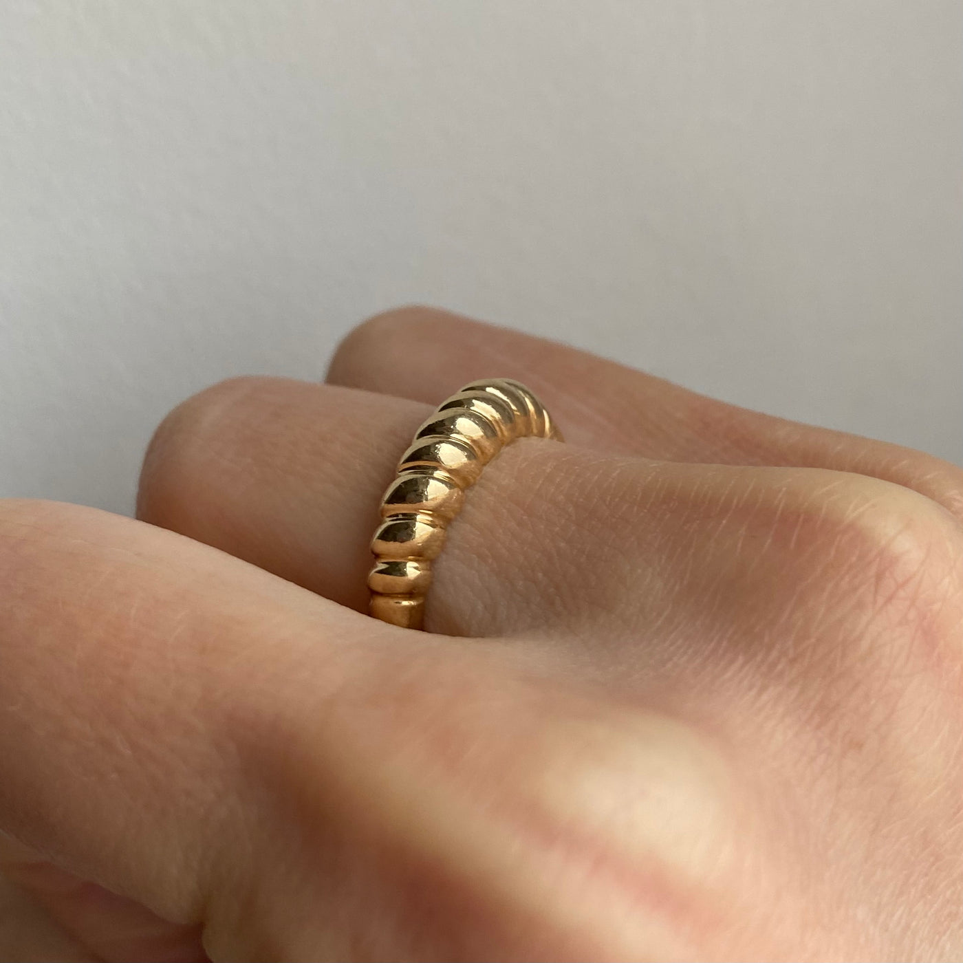 14ct Gold Twist Band Ring