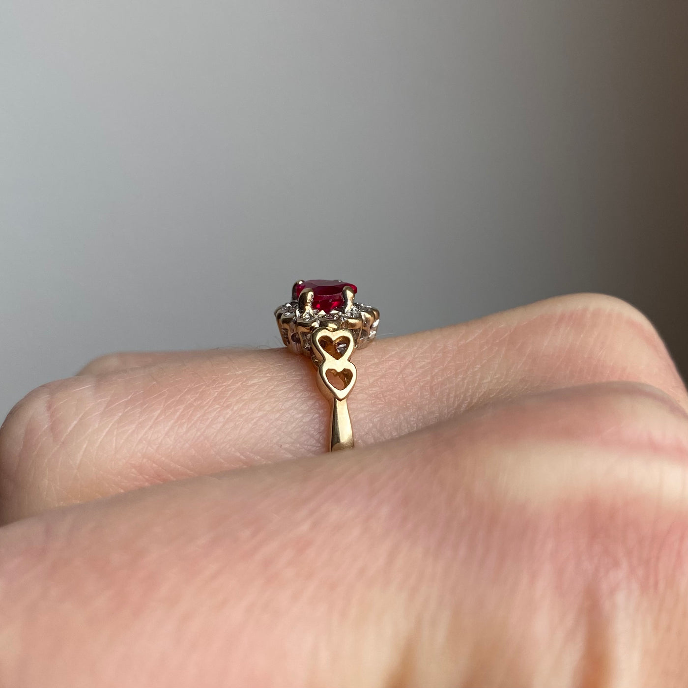 9ct Gold Diamond & Ruby Heart RIng