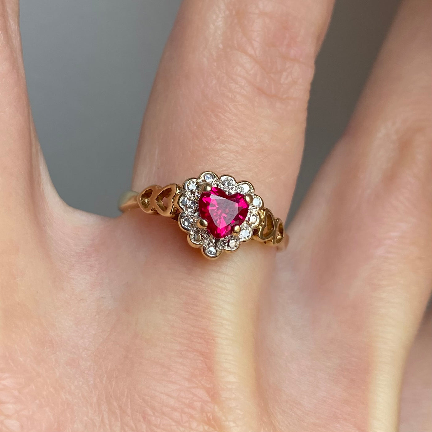 9ct Gold Diamond & Ruby Heart RIng