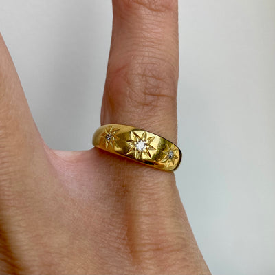 18ct Gold Antique Trio Diamond Starburst Ring