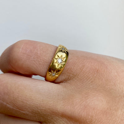18ct Gold Antique Trio Diamond Starburst Ring