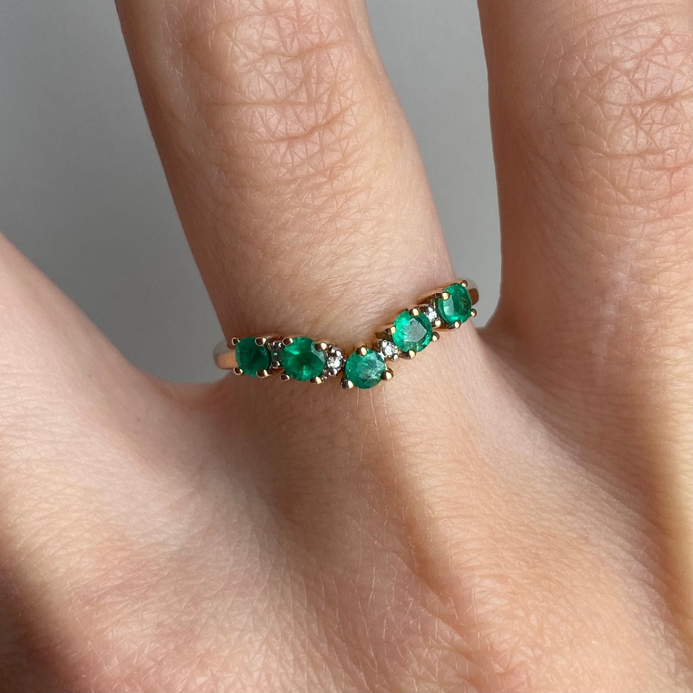 9ct Gold Emerald & Diamond Wishbone Ring