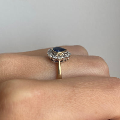 9ct Gold Pear Cut Sapphire & Diamond Ring