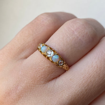 18ct Gold Opal & Old Cut Diamond Ring 1896