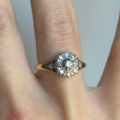 18ct Gold Diamond Cluster Ring