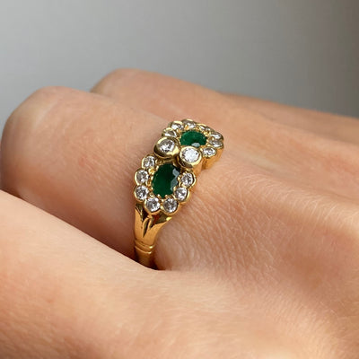 18ct Gold Diamond & Emerald Cluster Link Ring