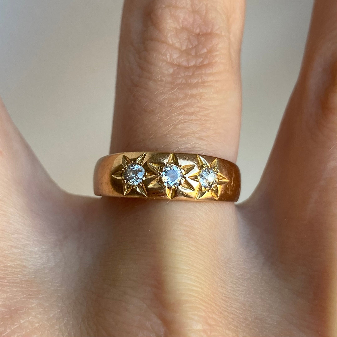 18ct Gold Triple Diamond Starburst Ring