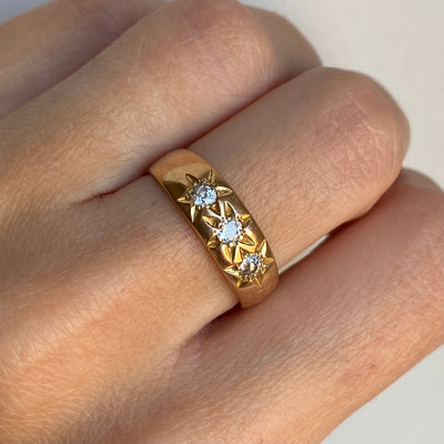 18ct Gold Triple Diamond Starburst Ring