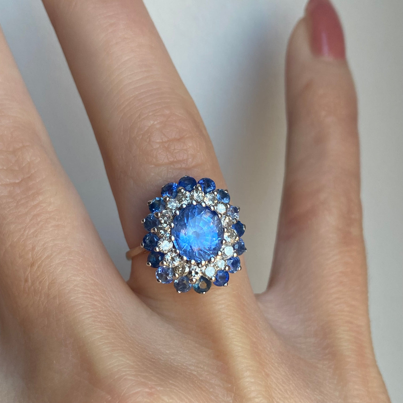 9ct Gold Light Blue Sapphire & Diamond Cluster Ring