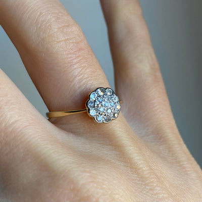 18ct Gold & Platinum Edwardian Cluster Scalloped Edge Cloud Ring