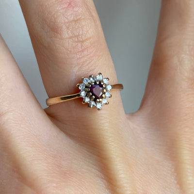 9ct Gold Diamond & Garnet Heart Ring