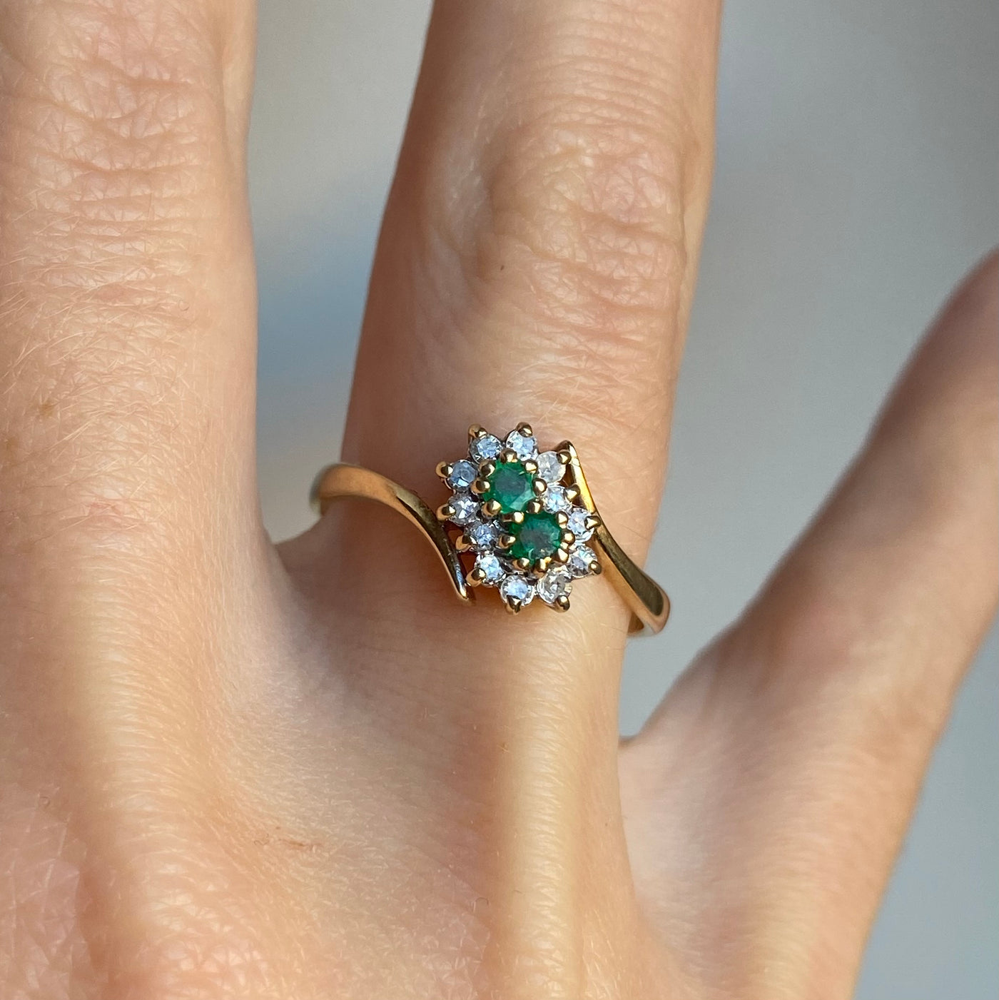 9ct Gold Diamond & Emerald Double Flower Ring