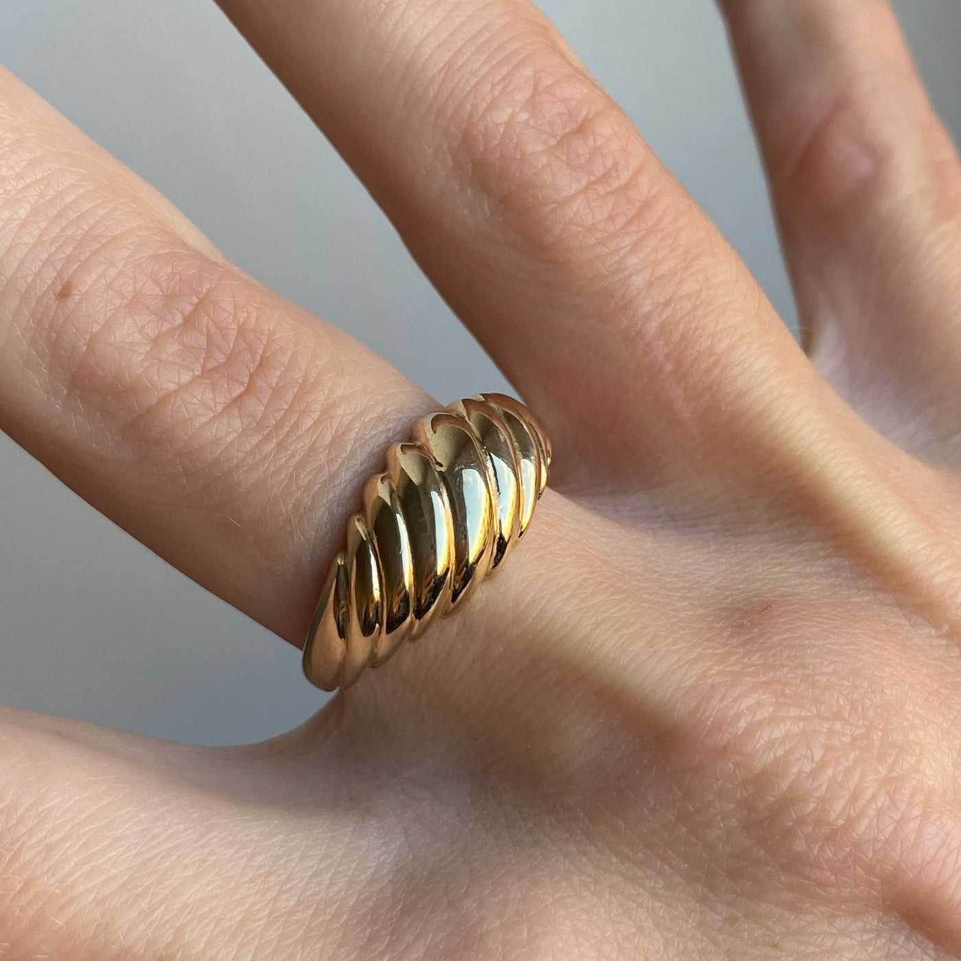 9ct Gold Croissant Ring