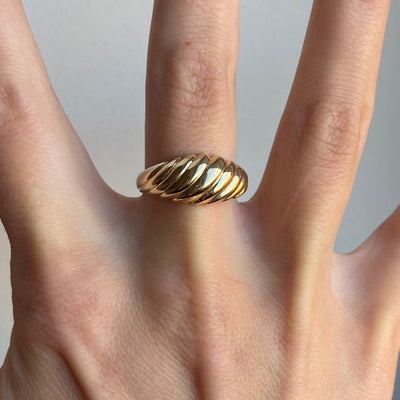 9ct Gold Croissant Ring