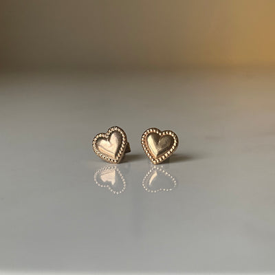 9ct Gold Vintage Heart Stud Earrings