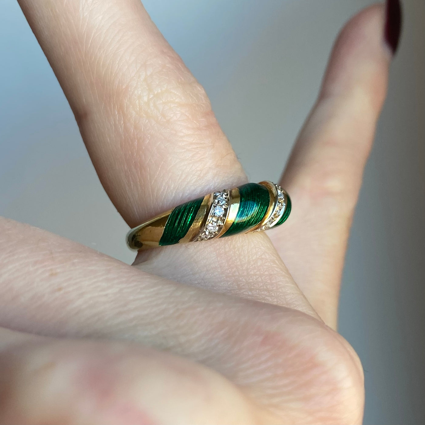 18ct Gold Green Enamel & Diamond Twist Ring