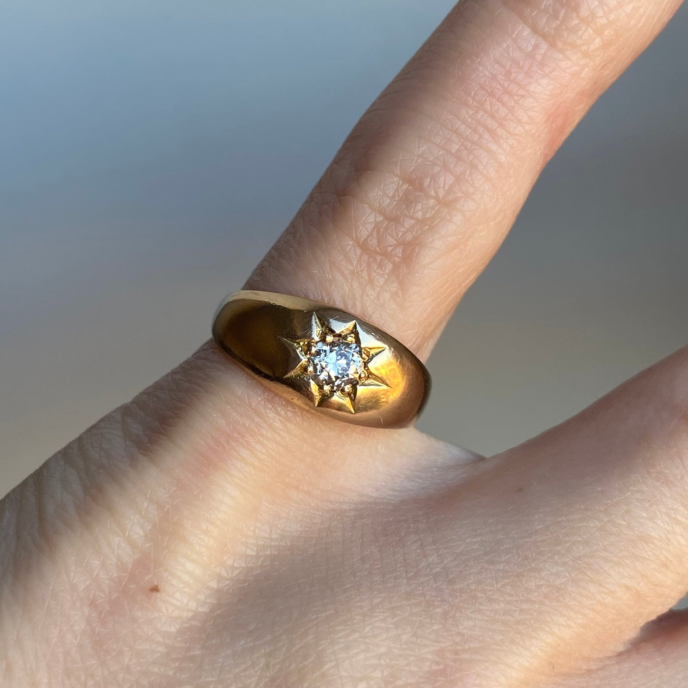 18ct Gold Antique Diamond Starburst Ring