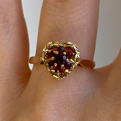 9ct Gold Garnet Cluster & Starburst Heart Halo Ring