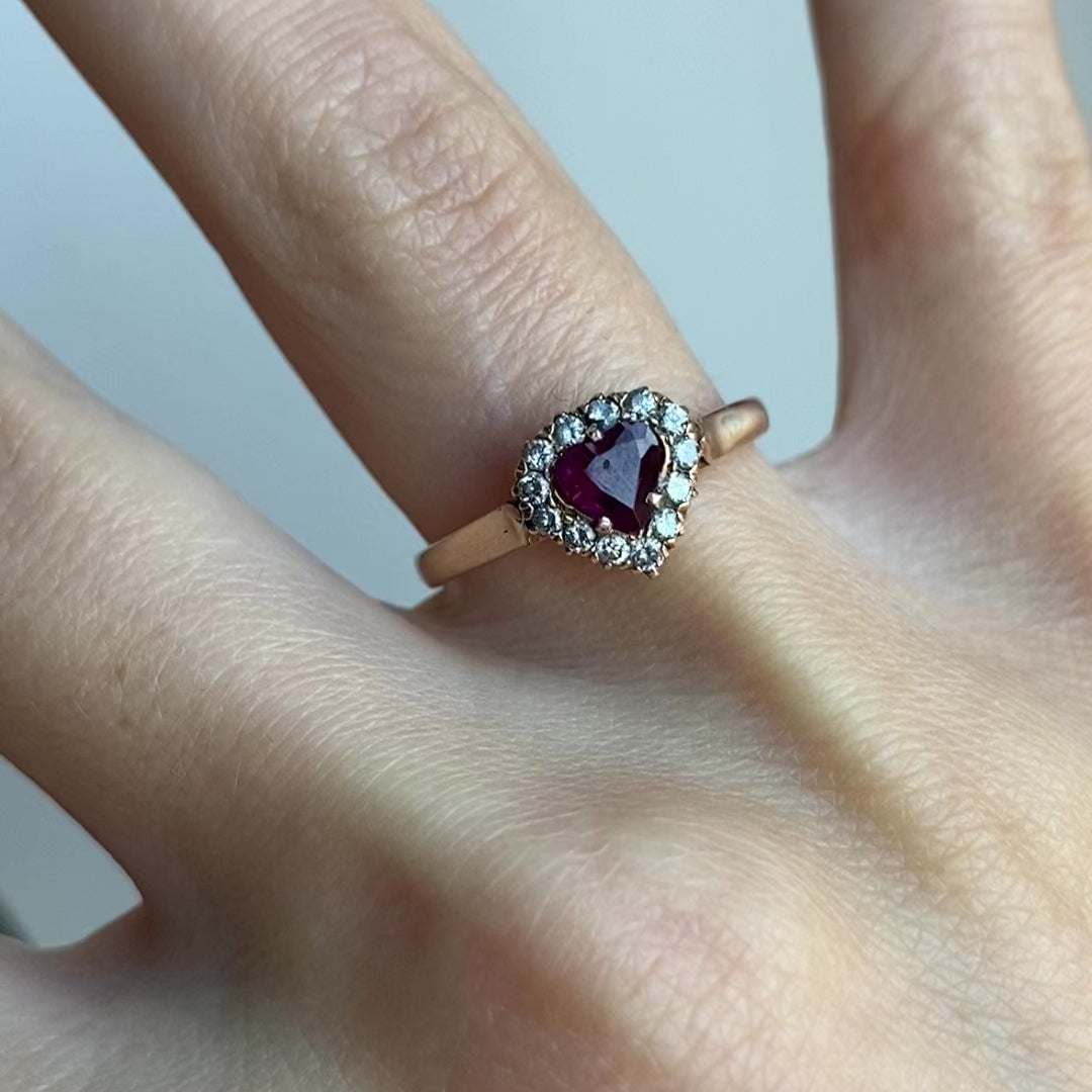 15ct Gold Victorian Garnet & Diamond Heart Ring