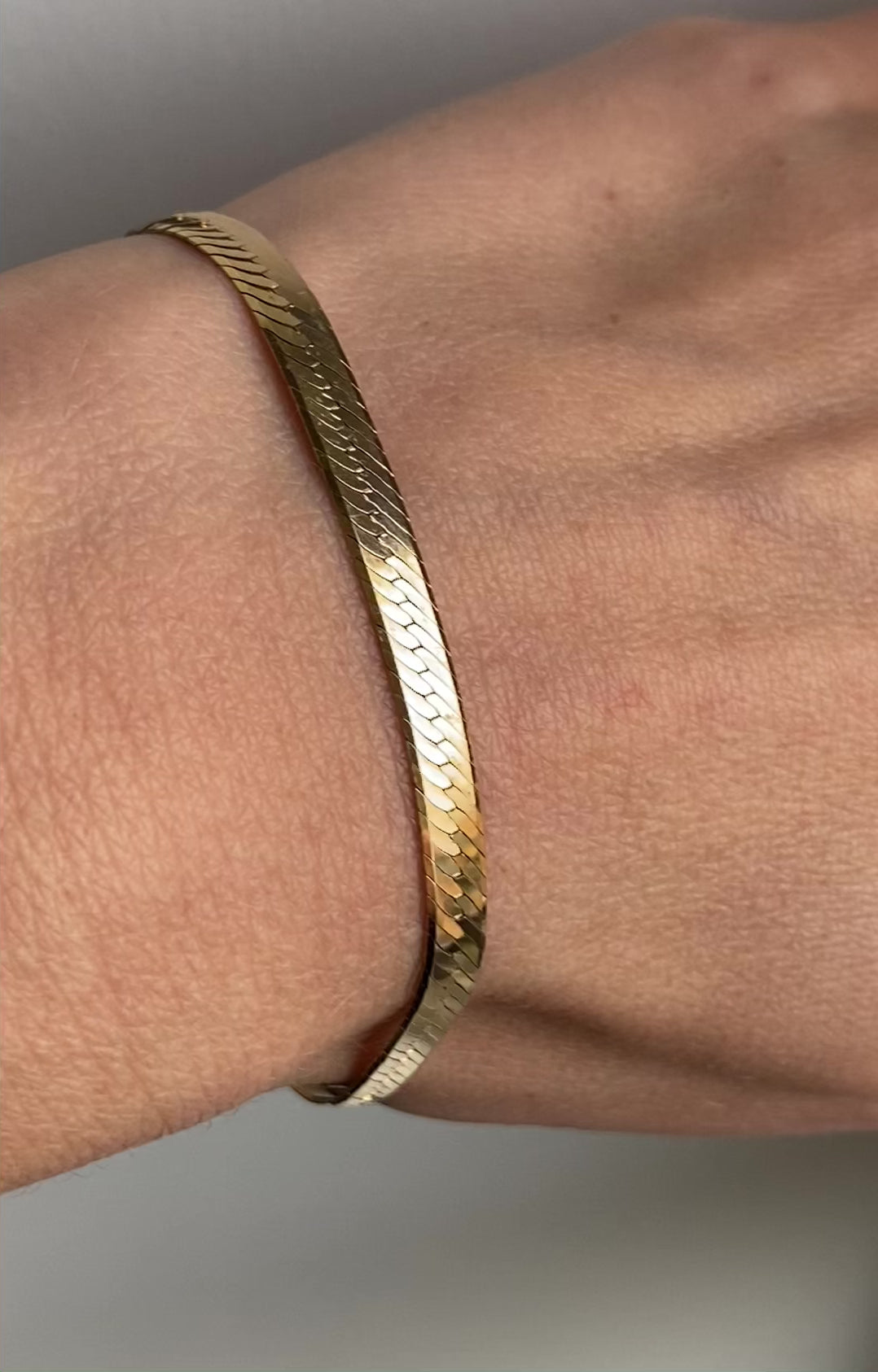 9ct Gold Sparkling Molten Herringbone Bracelet