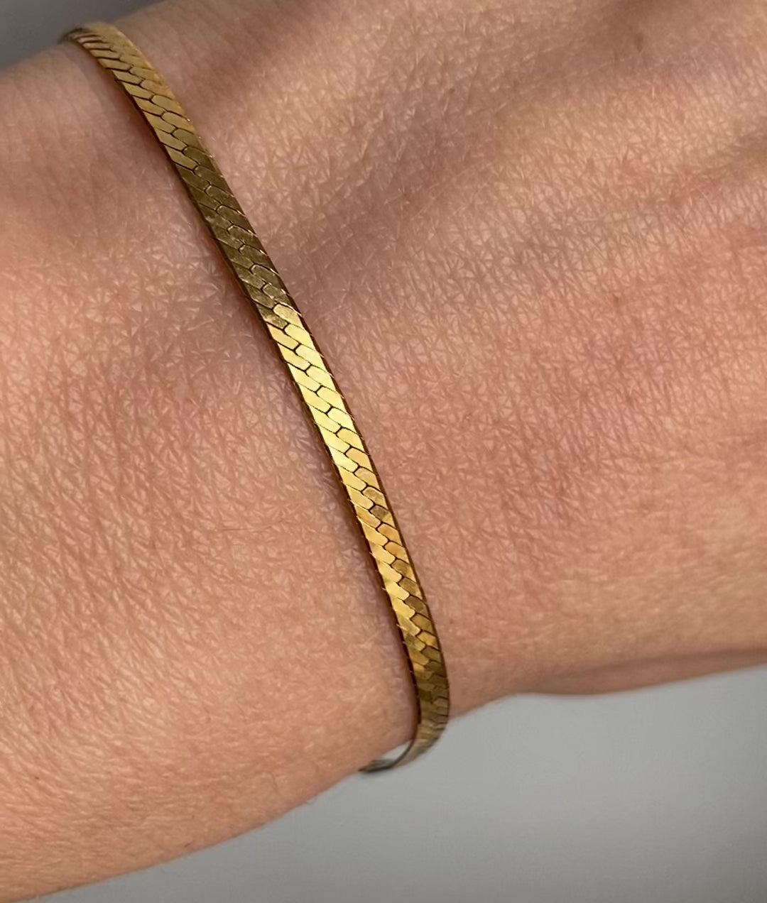 9ct Gold Italian Herringbone Diamond Cut Bracelet