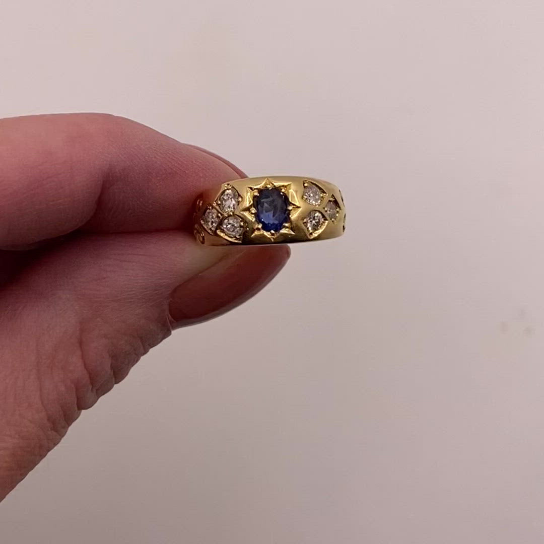 Antique 18ct Gold Sapphire & Scattered Diamonds Ring
