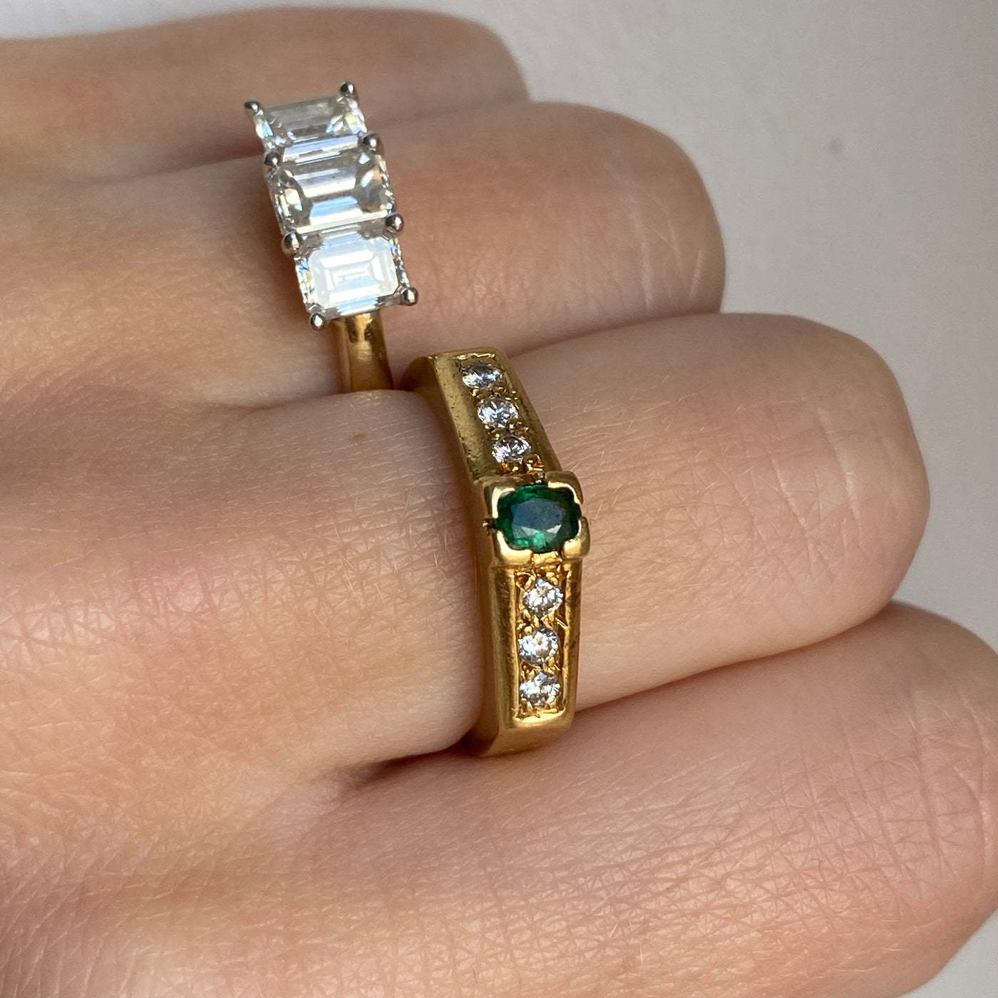 18ct Gold Emerald & Diamond Ring