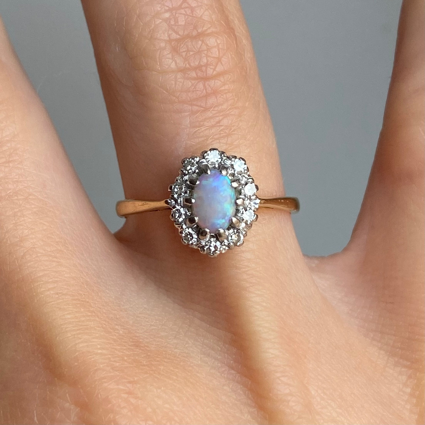 18ct Gold Opal & Diamond Cluster Ring