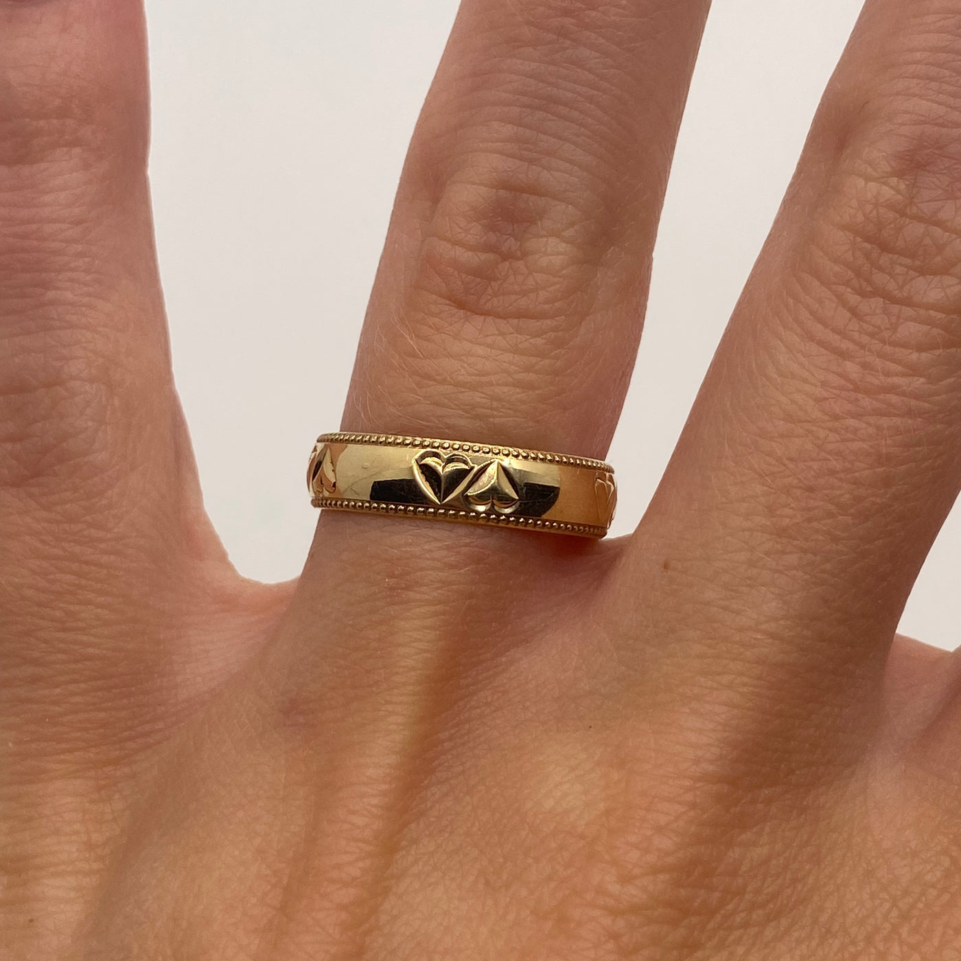 9ct Gold Paired Hearts Band Ring