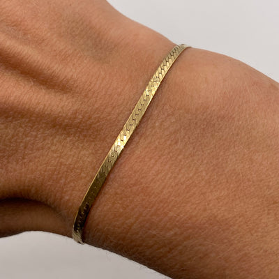 9ct Gold Shiny Herringbone Chain Bracelet