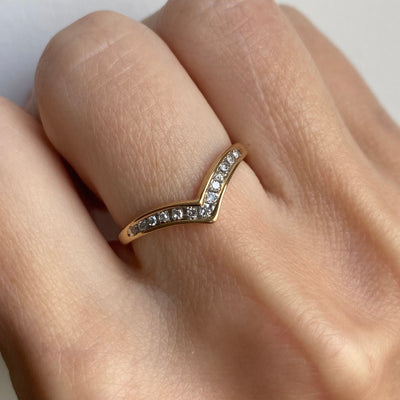 9ct Gold Diamond Wishbone Ring