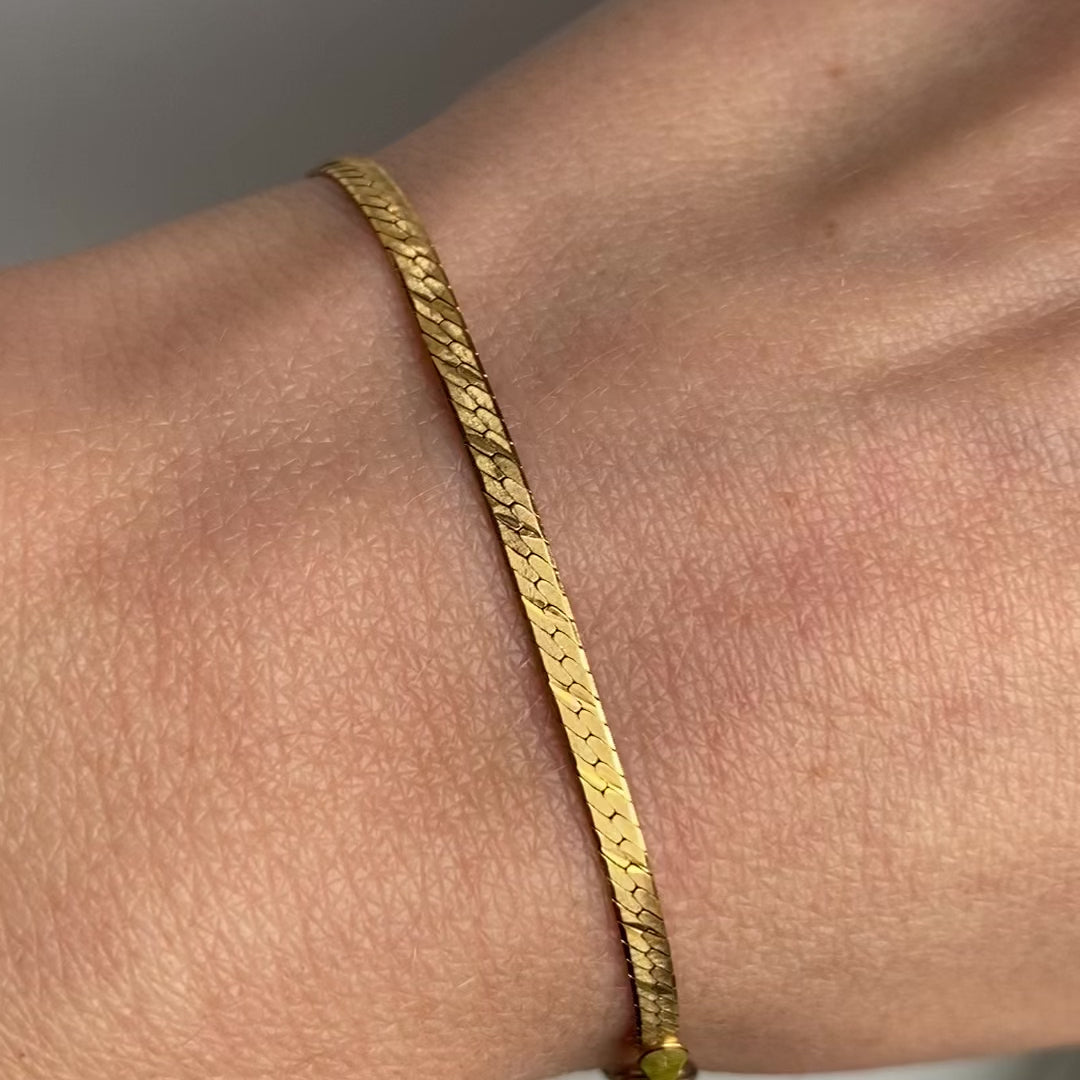 9ct Gold Italian Herringbone Diamond Cut Bracelet